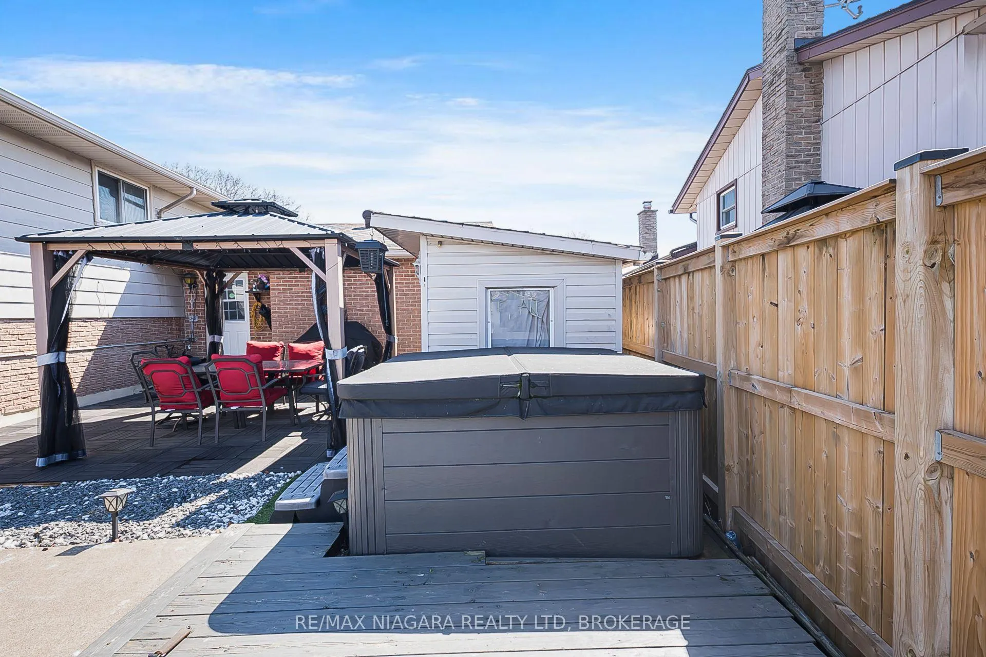 Photo 30 of 40 Via Dell Monte Street, St. Catharines, Burleigh Hill — HOMEH