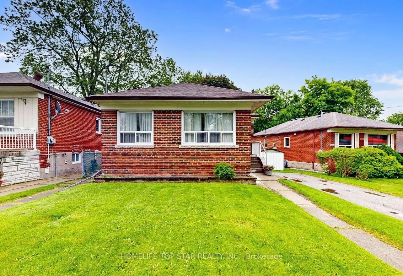 Front of Unit Basement, 25 Mackinac Crescent