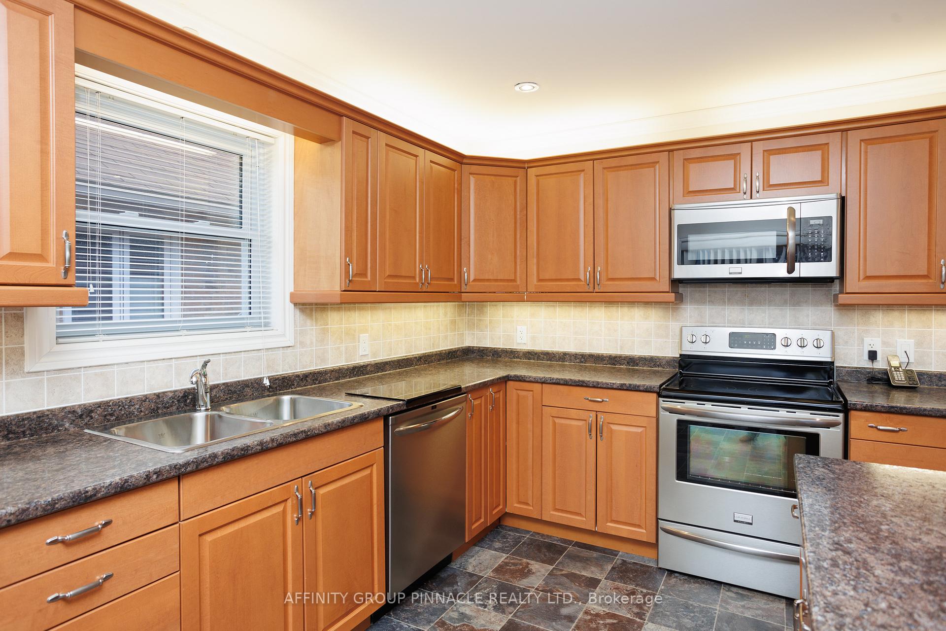 Photo 13 of 23 Denfield Road, Kawartha Lakes, Lindsay — HOMEH