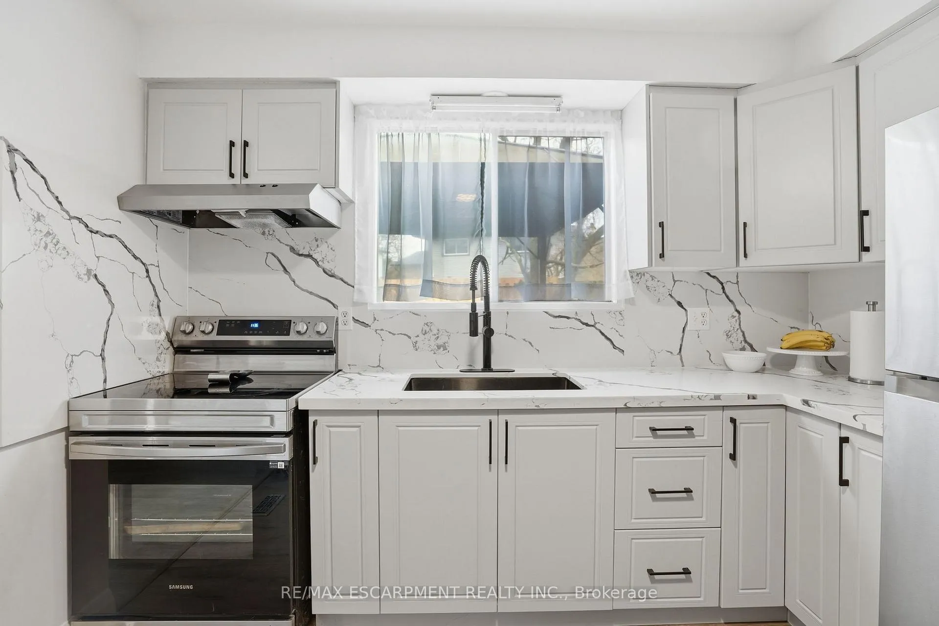 Photo 9 of 102 Dundee Drive, Haldimand — HOMEH