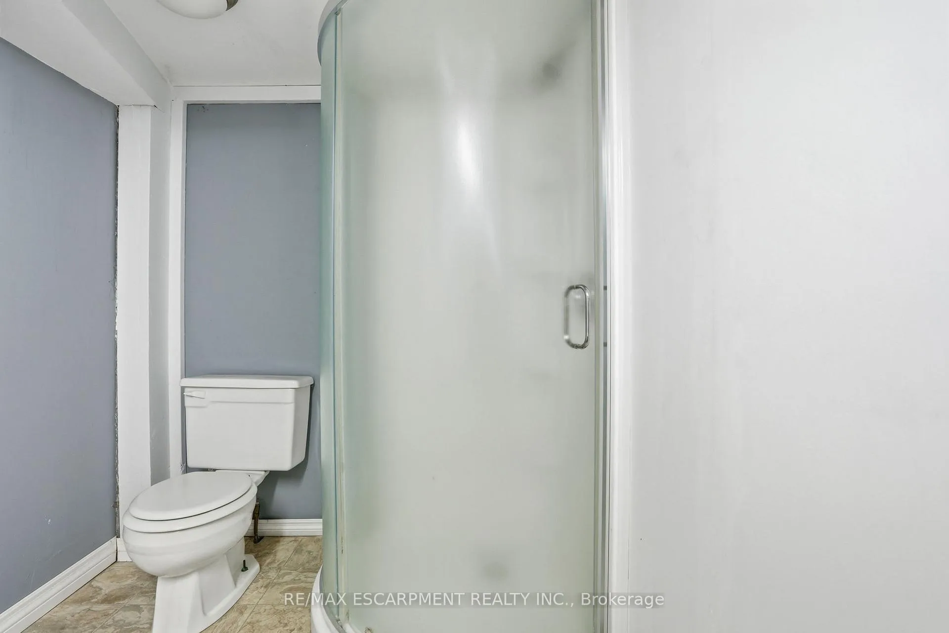 Photo 29 of 102 Dundee Drive, Haldimand — HOMEH