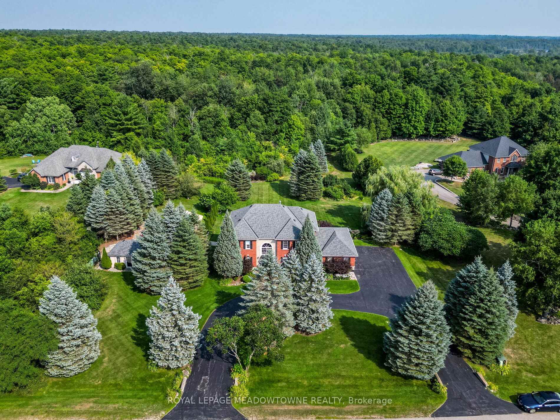 Front of 8 Deer Run Crescent