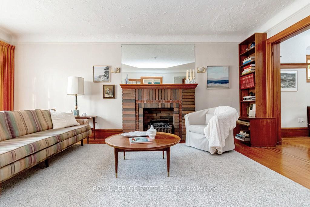 Photo 4 of 86 Dromore Crescent, Hamilton, Westdale — HOMEH
