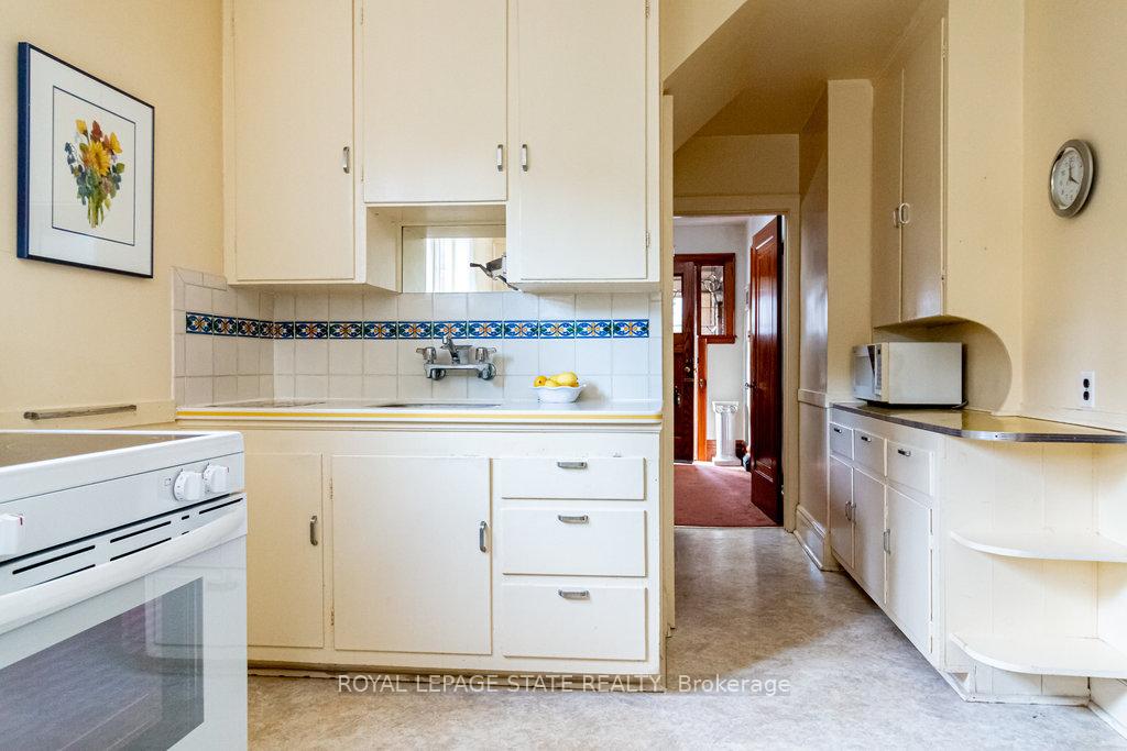 Photo 10 of 86 Dromore Crescent, Hamilton, Westdale — HOMEH