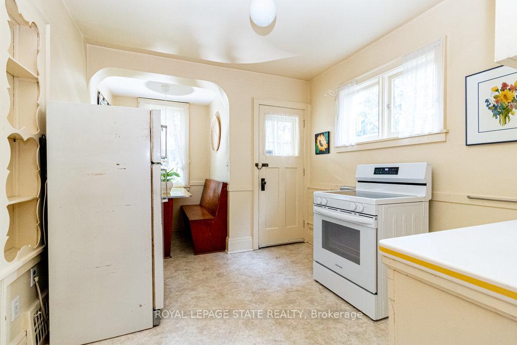 Photo 11 of 86 Dromore Crescent, Hamilton, Westdale — HOMEH