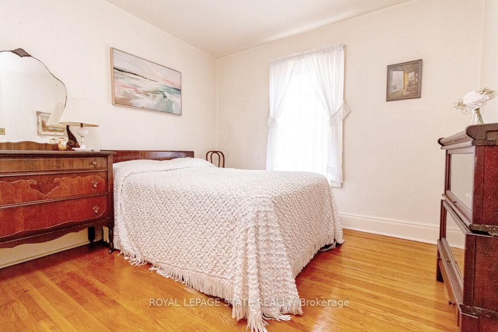 Photo 16 of 86 Dromore Crescent, Hamilton, Westdale — HOMEH