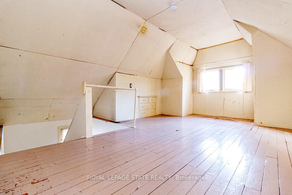Photo 22 of 86 Dromore Crescent, Hamilton, Westdale — HOMEH