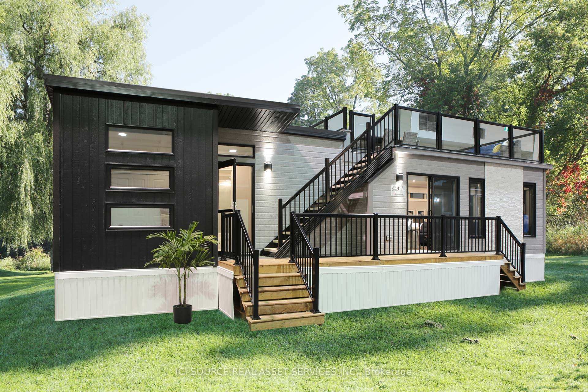 Front of Unit Lot 5, 1326 Kawagama Lake Road
