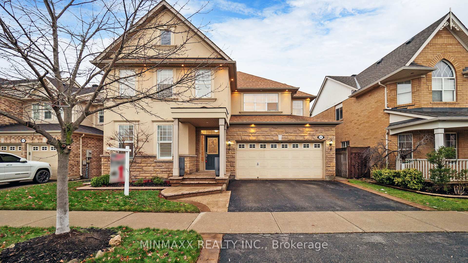 Front of 1387 Marshall Crescent