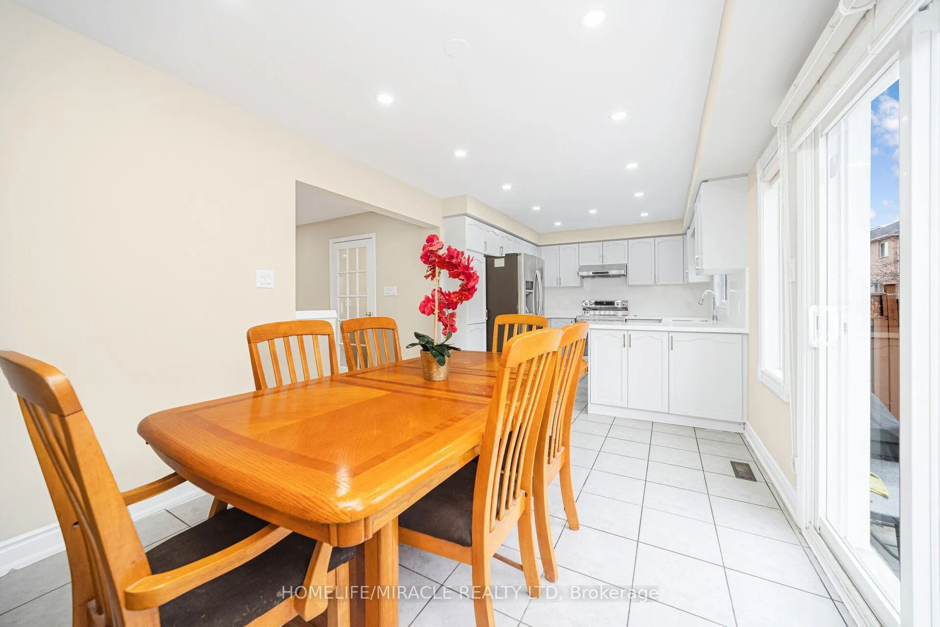 Photo 12 of 15 Starhill Crescent, Brampton, Sandringham-Wellington — HOMEH