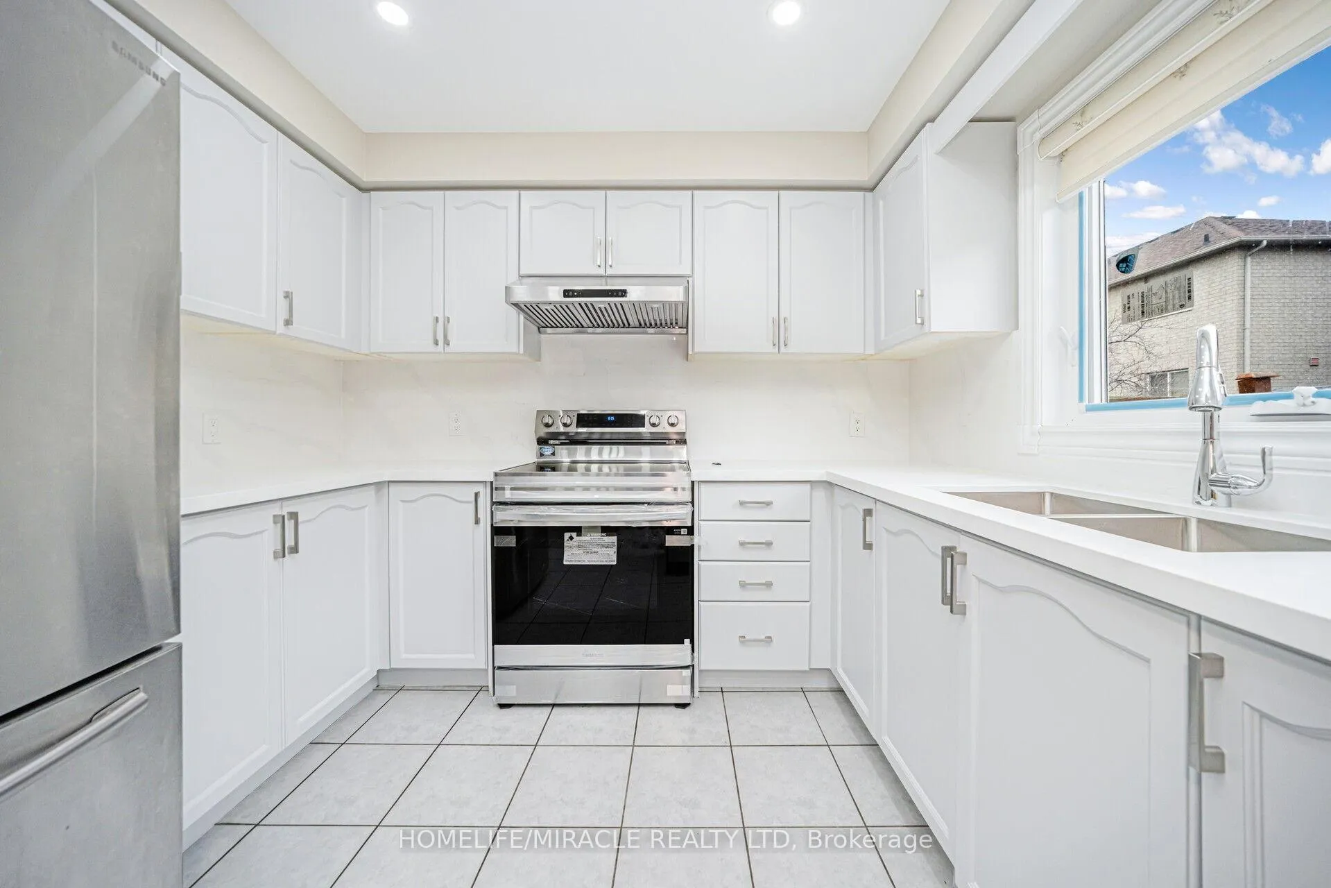 Photo 14 of 15 Starhill Crescent, Brampton, Sandringham-Wellington — HOMEH