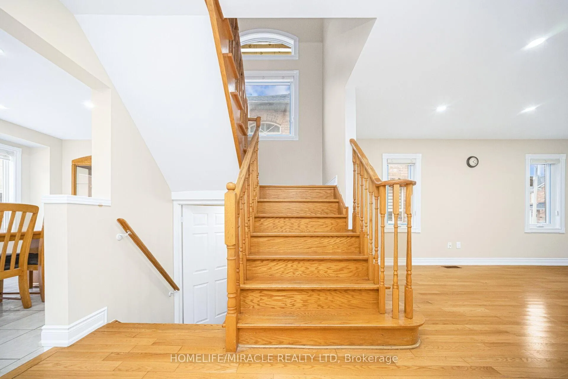 Photo 17 of 15 Starhill Crescent, Brampton, Sandringham-Wellington — HOMEH