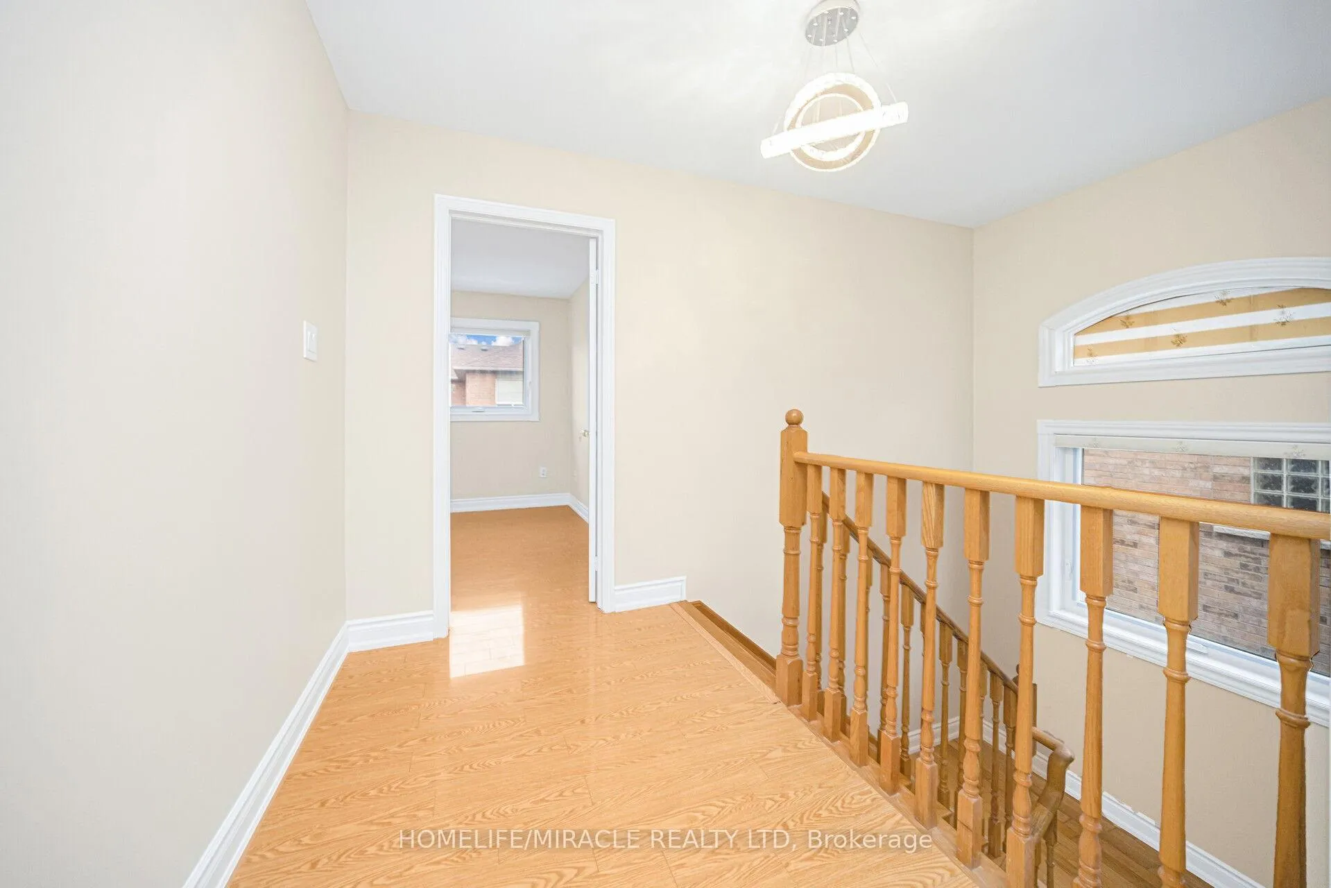 Photo 18 of 15 Starhill Crescent, Brampton, Sandringham-Wellington — HOMEH