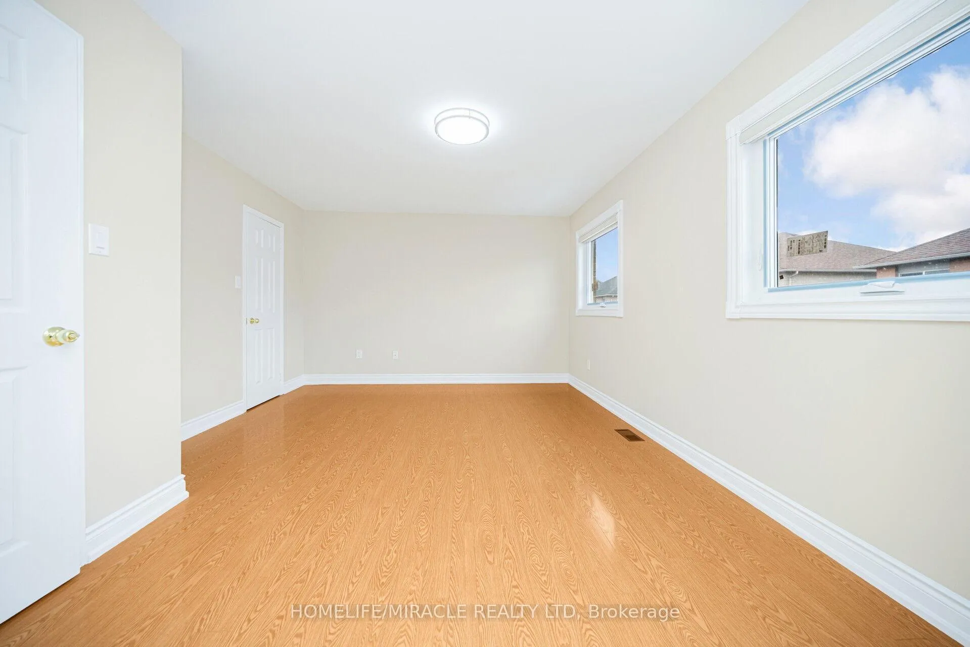 Photo 20 of 15 Starhill Crescent, Brampton, Sandringham-Wellington — HOMEH