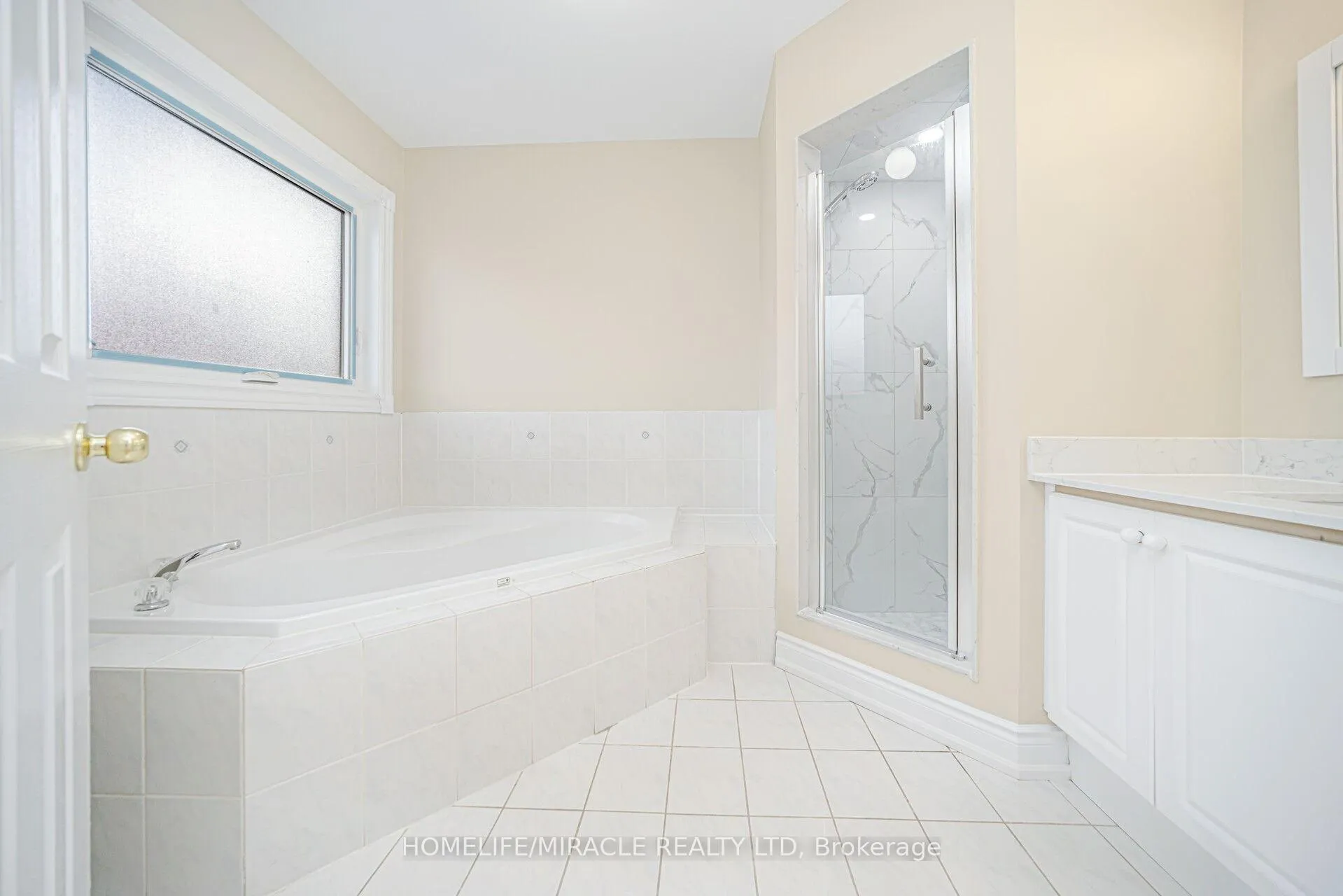 Photo 22 of 15 Starhill Crescent, Brampton, Sandringham-Wellington — HOMEH