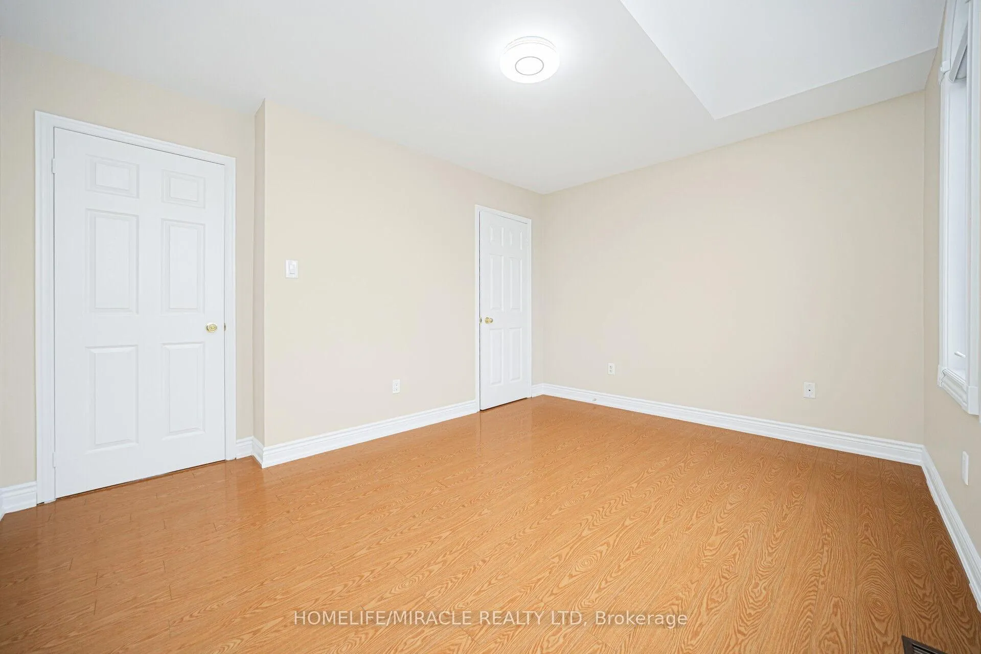 Photo 32 of 15 Starhill Crescent, Brampton, Sandringham-Wellington — HOMEH