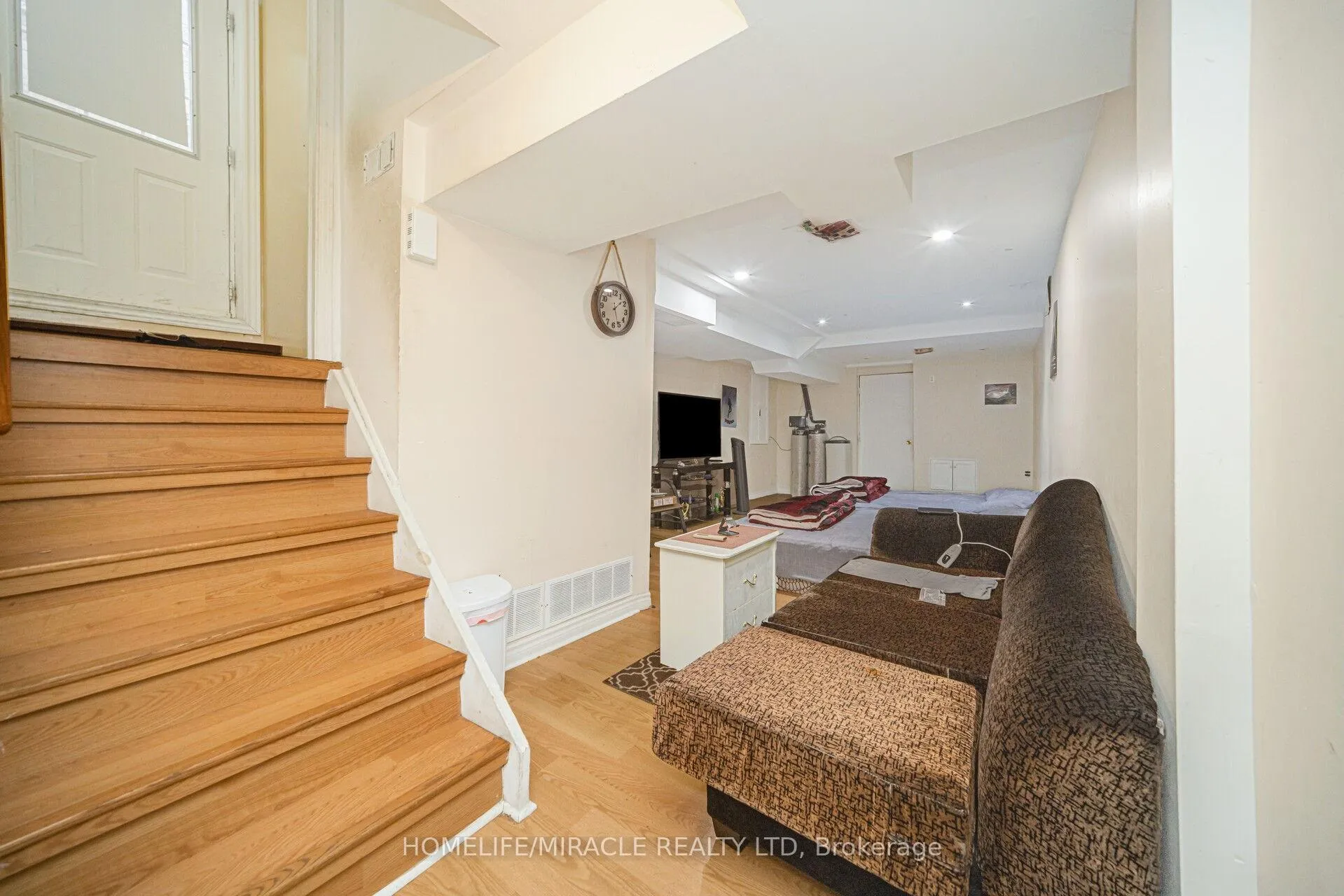 Photo 34 of 15 Starhill Crescent, Brampton, Sandringham-Wellington — HOMEH