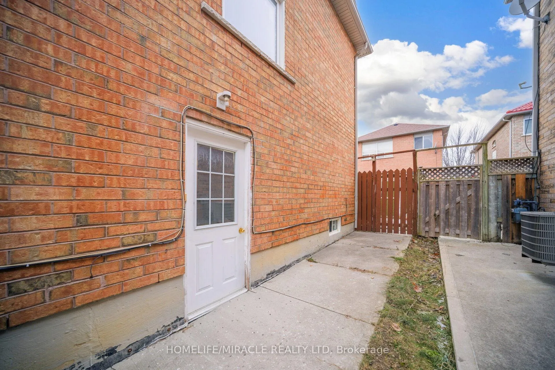 Photo 41 of 15 Starhill Crescent, Brampton, Sandringham-Wellington — HOMEH