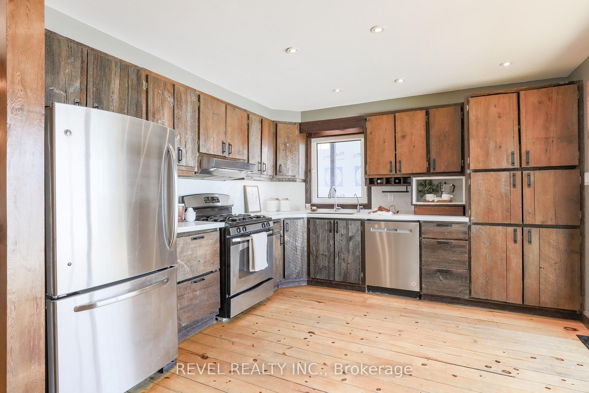 Photo 13 of 45 Loon Street, Kawartha Lakes, Ops — HOMEH