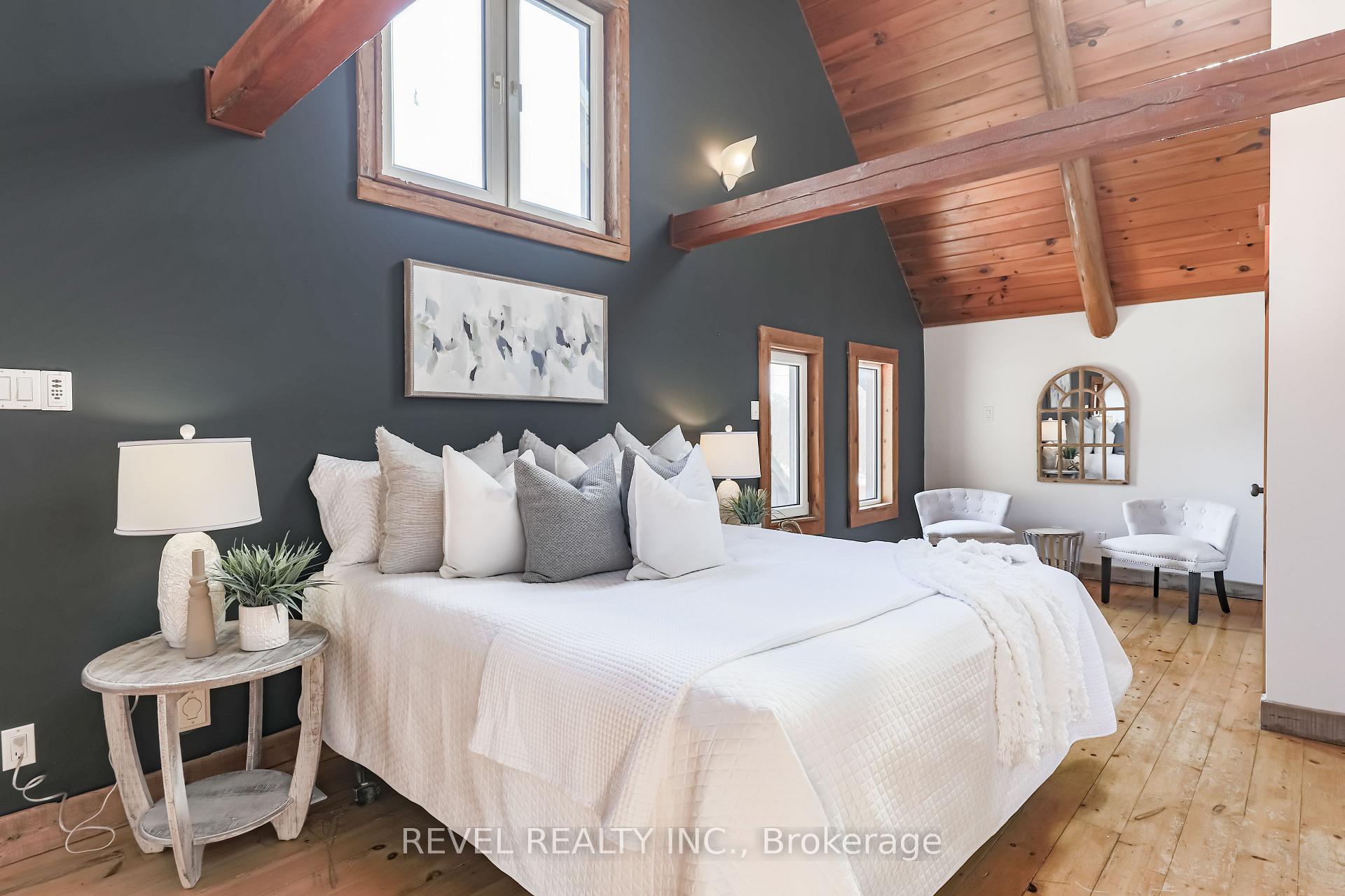 Photo 19 of 45 Loon Street, Kawartha Lakes, Ops — HOMEH