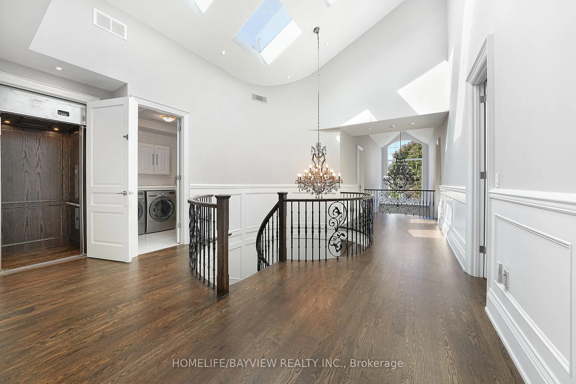 Photo 23 of 111 Hillview Road, Aurora, Aurora Village — HOMEH