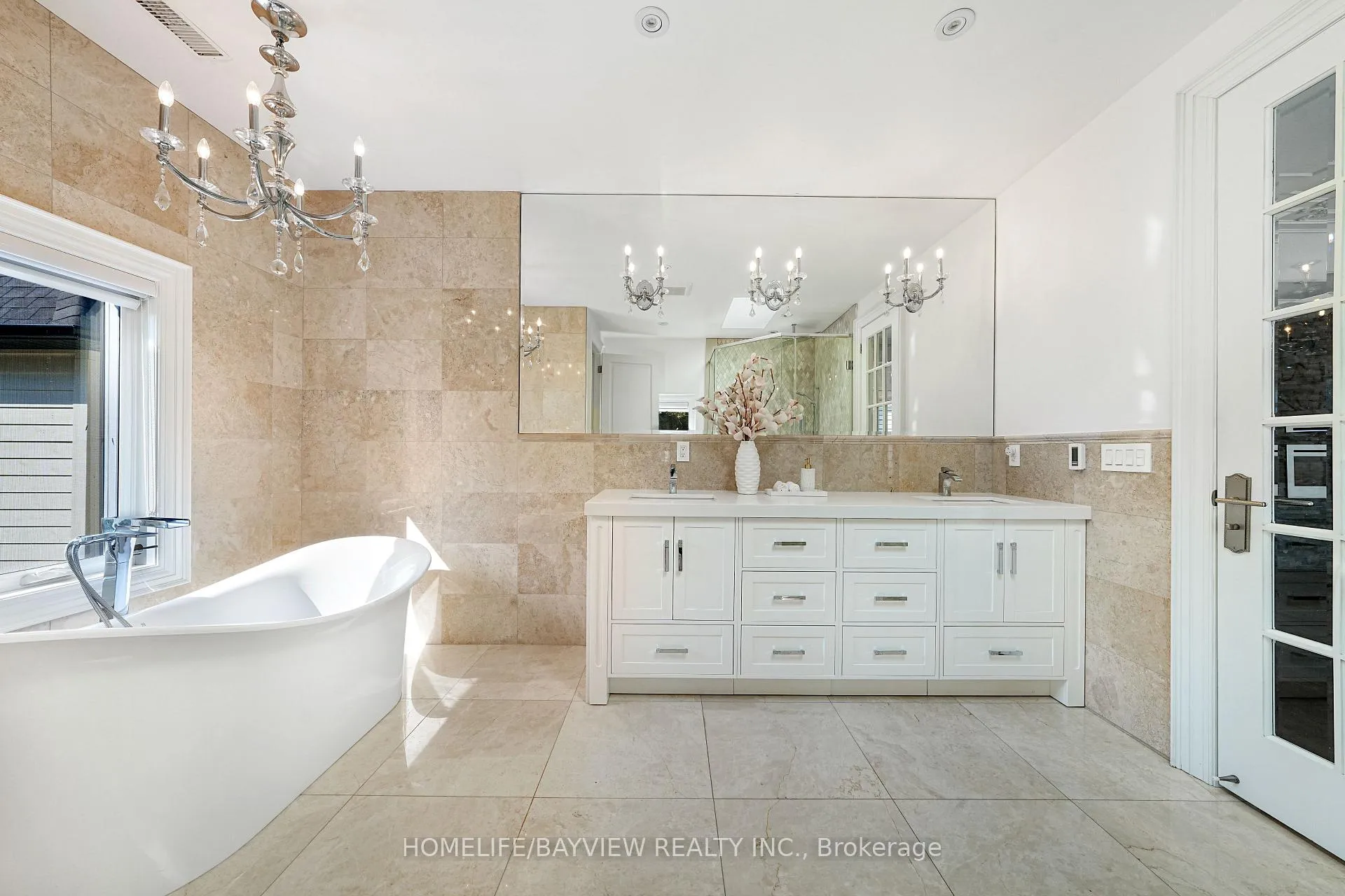 Photo 26 of 111 Hillview Road, Aurora, Aurora Village — HOMEH