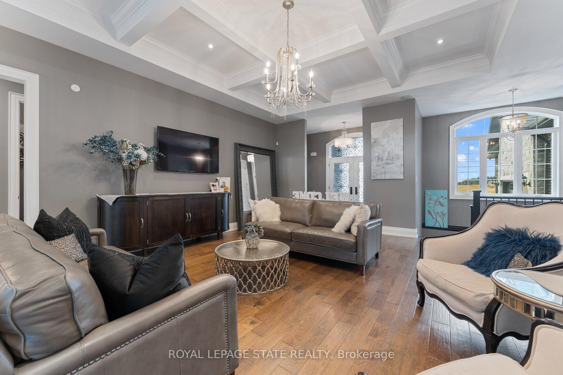 Photo 10 of 9848 Twenty Road W, Hamilton, Villages of Glancaster — HOMEH