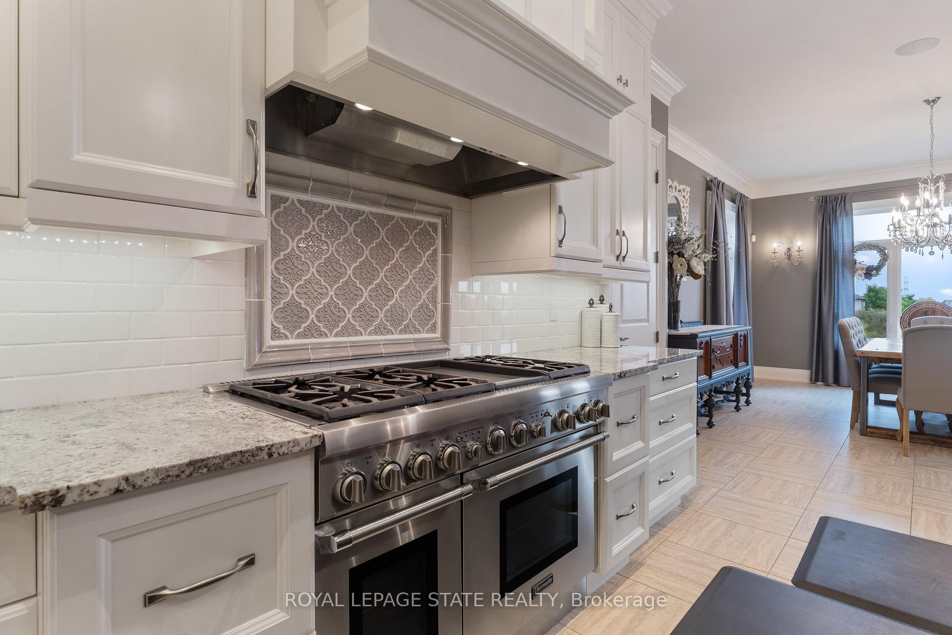 Photo 14 of 9848 Twenty Road W, Hamilton, Villages of Glancaster — HOMEH