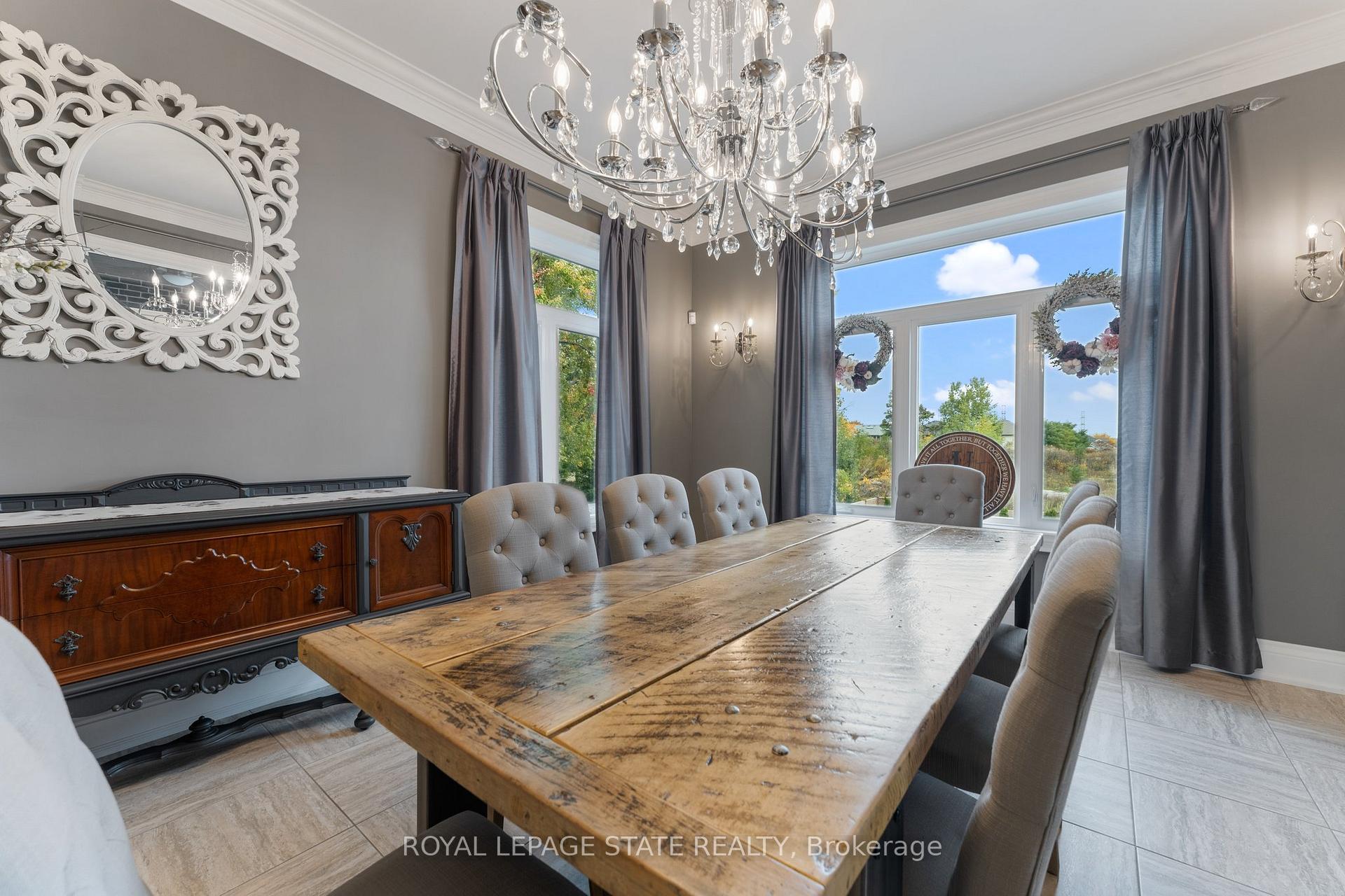 Photo 18 of 9848 Twenty Road W, Hamilton, Villages of Glancaster — HOMEH