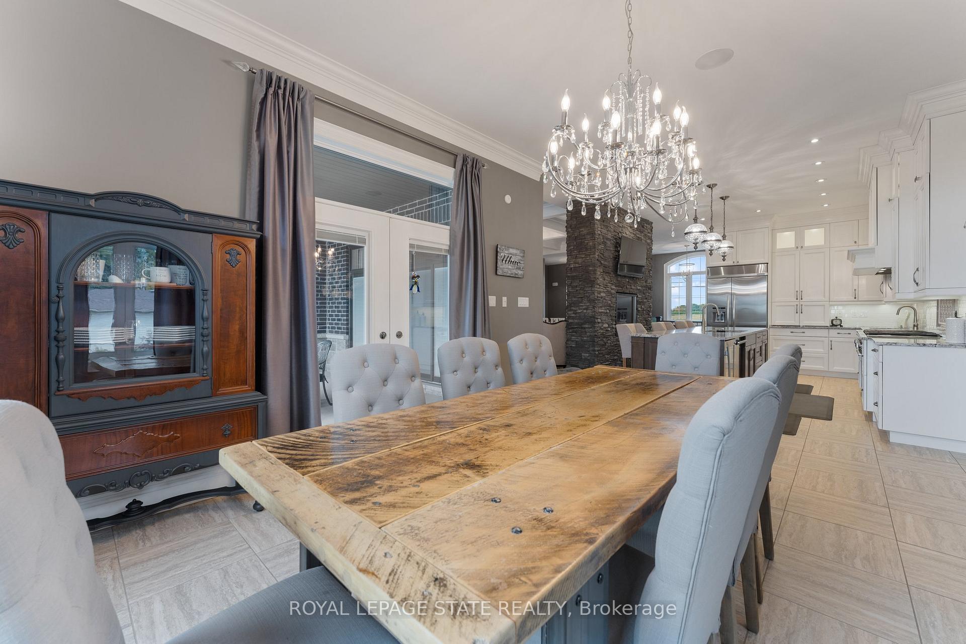 Photo 19 of 9848 Twenty Road W, Hamilton, Villages of Glancaster — HOMEH