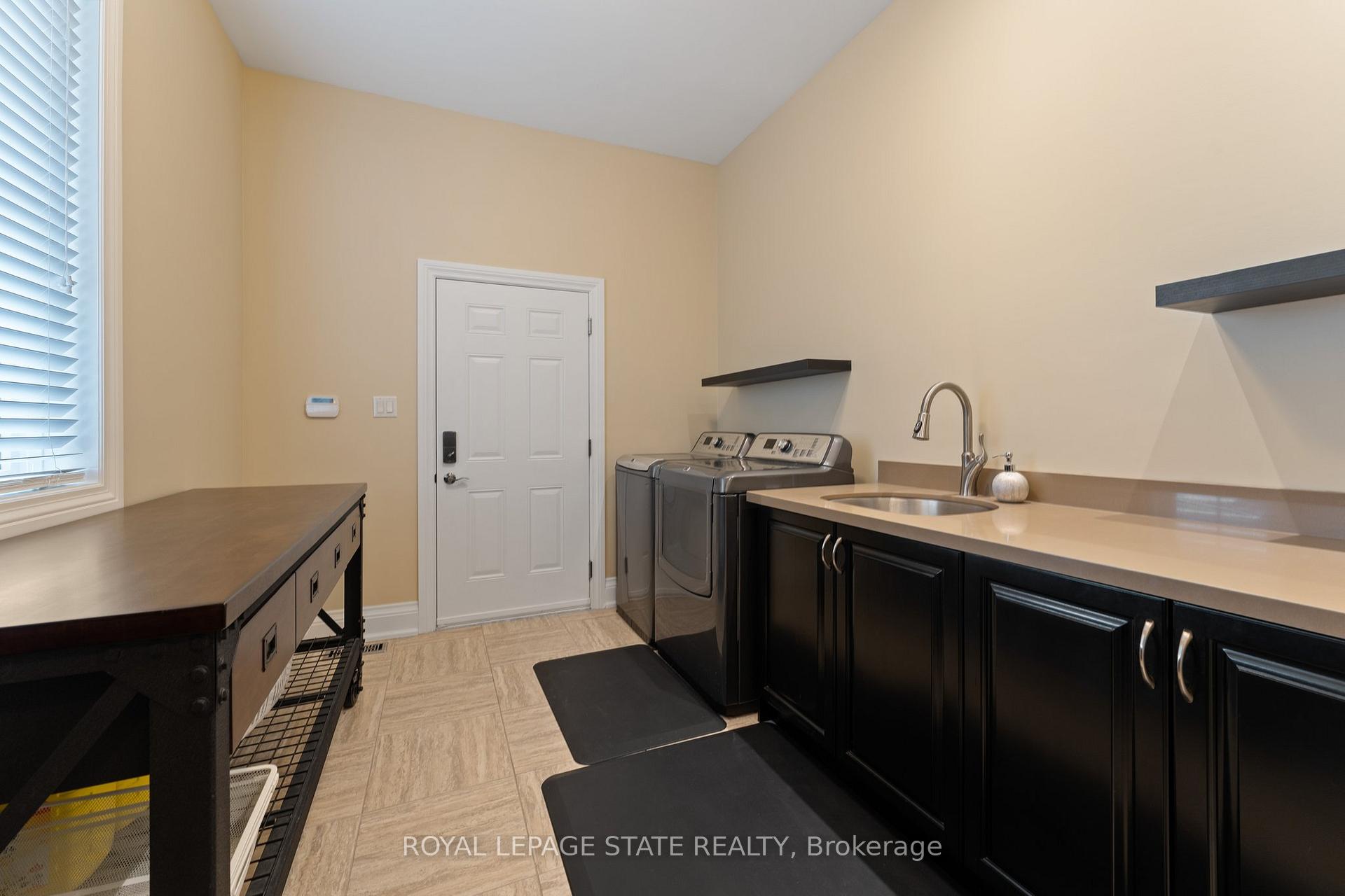 Photo 27 of 9848 Twenty Road W, Hamilton, Villages of Glancaster — HOMEH