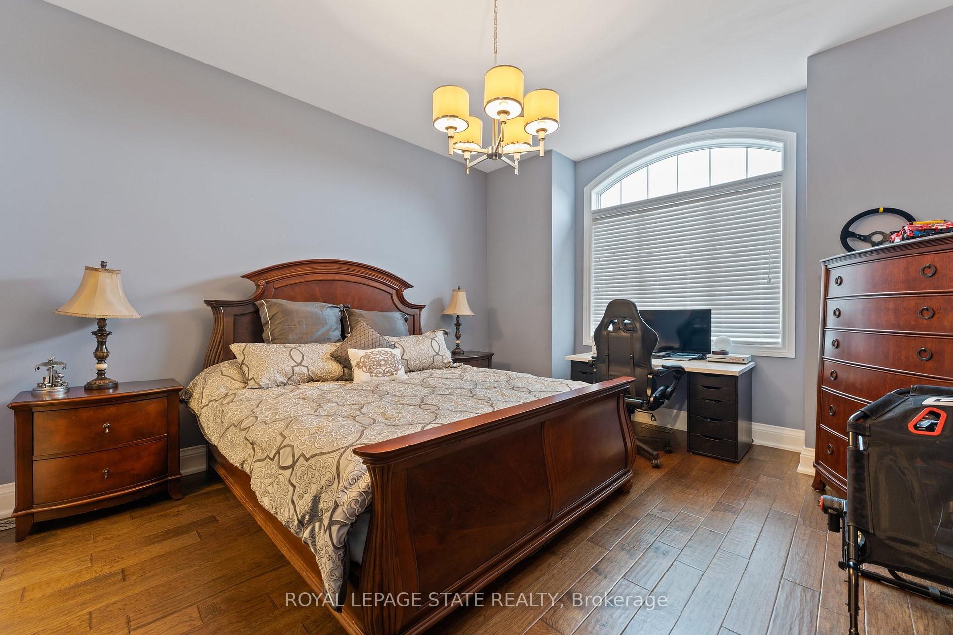 Photo 30 of 9848 Twenty Road W, Hamilton, Villages of Glancaster — HOMEH