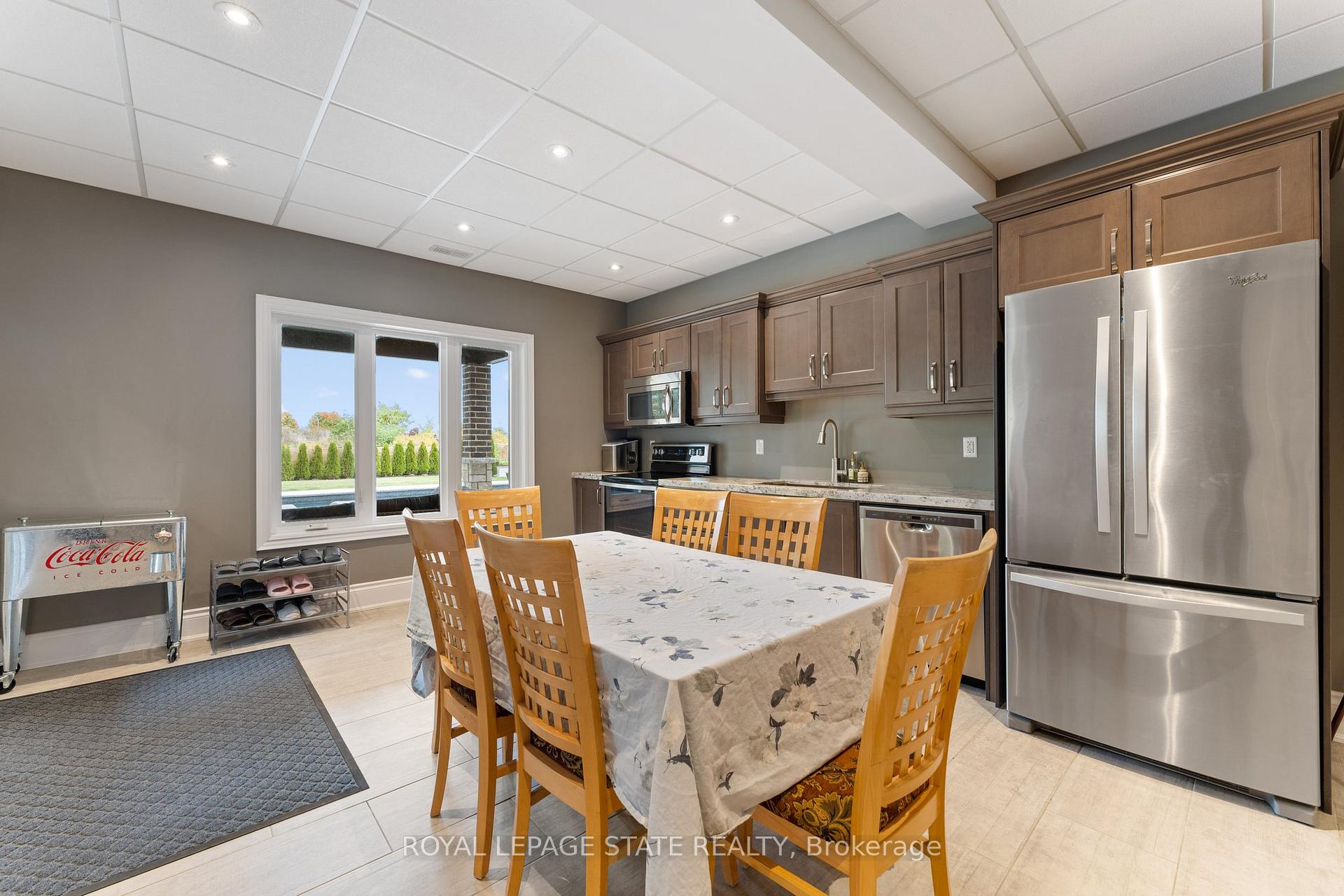 Photo 34 of 9848 Twenty Road W, Hamilton, Villages of Glancaster — HOMEH
