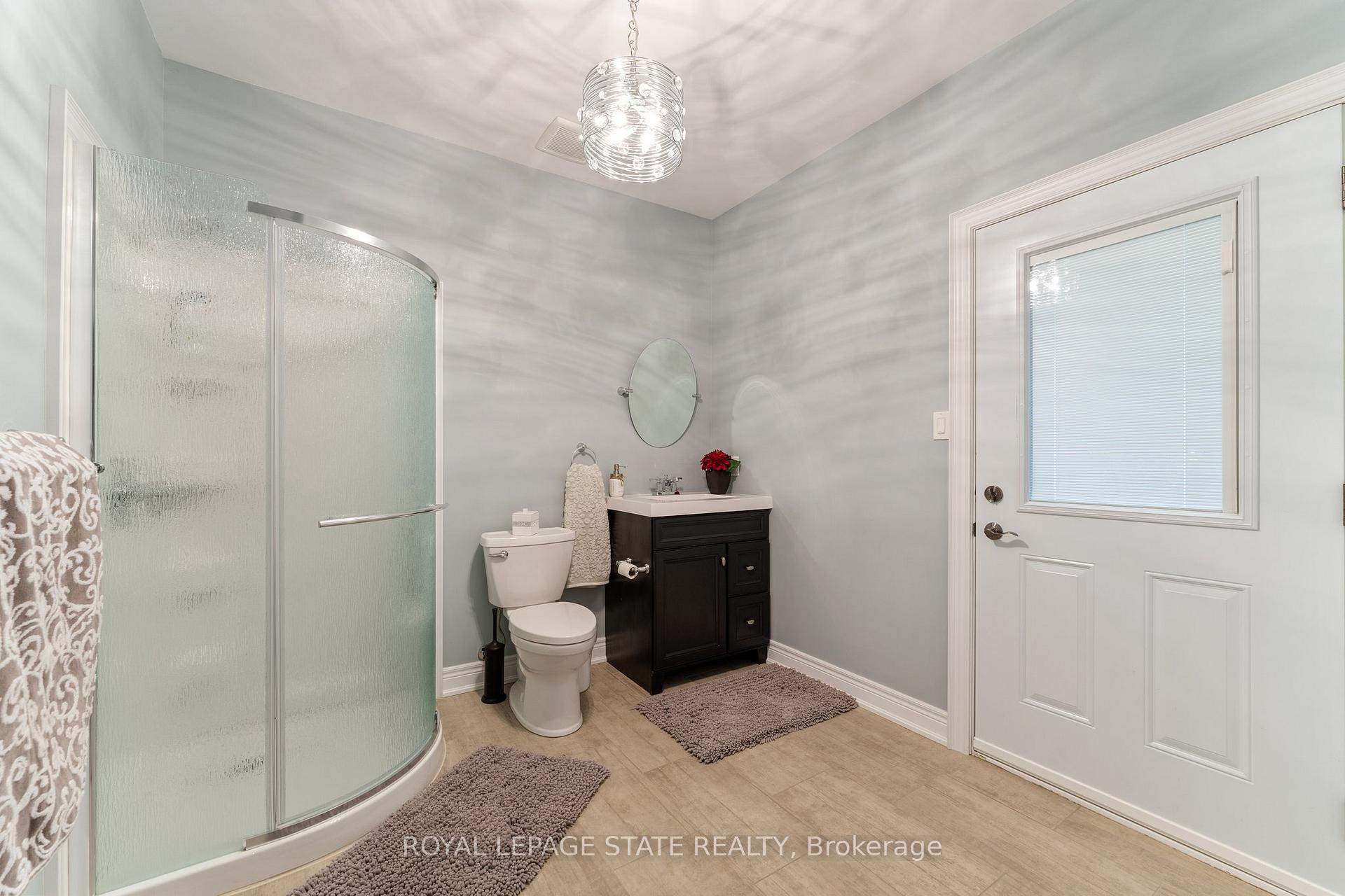 Photo 36 of 9848 Twenty Road W, Hamilton, Villages of Glancaster — HOMEH