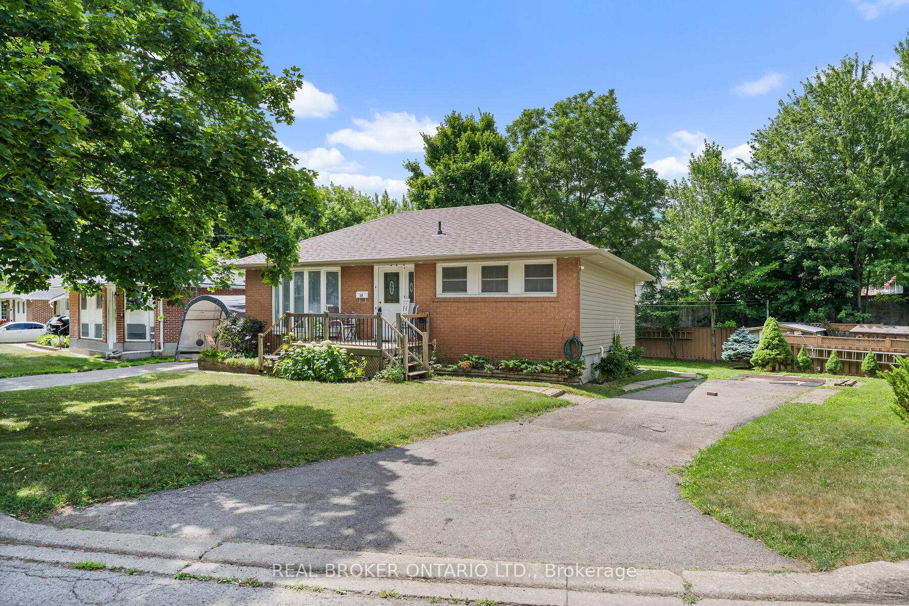 Front of 19 Dayfoot Drive