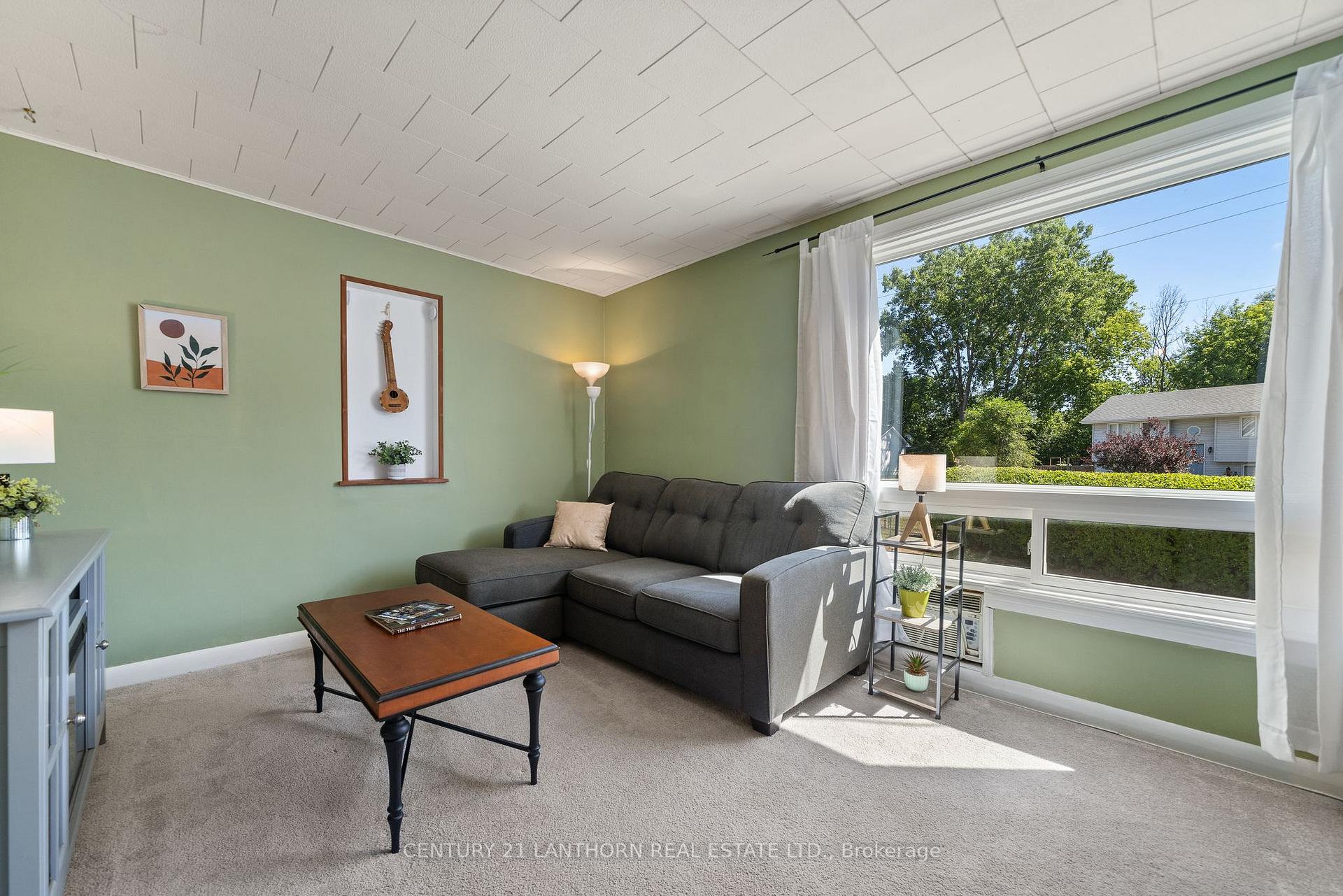 Photo 11 of 138 Stanley Street, Belleville, Belleville Ward — HOMEH