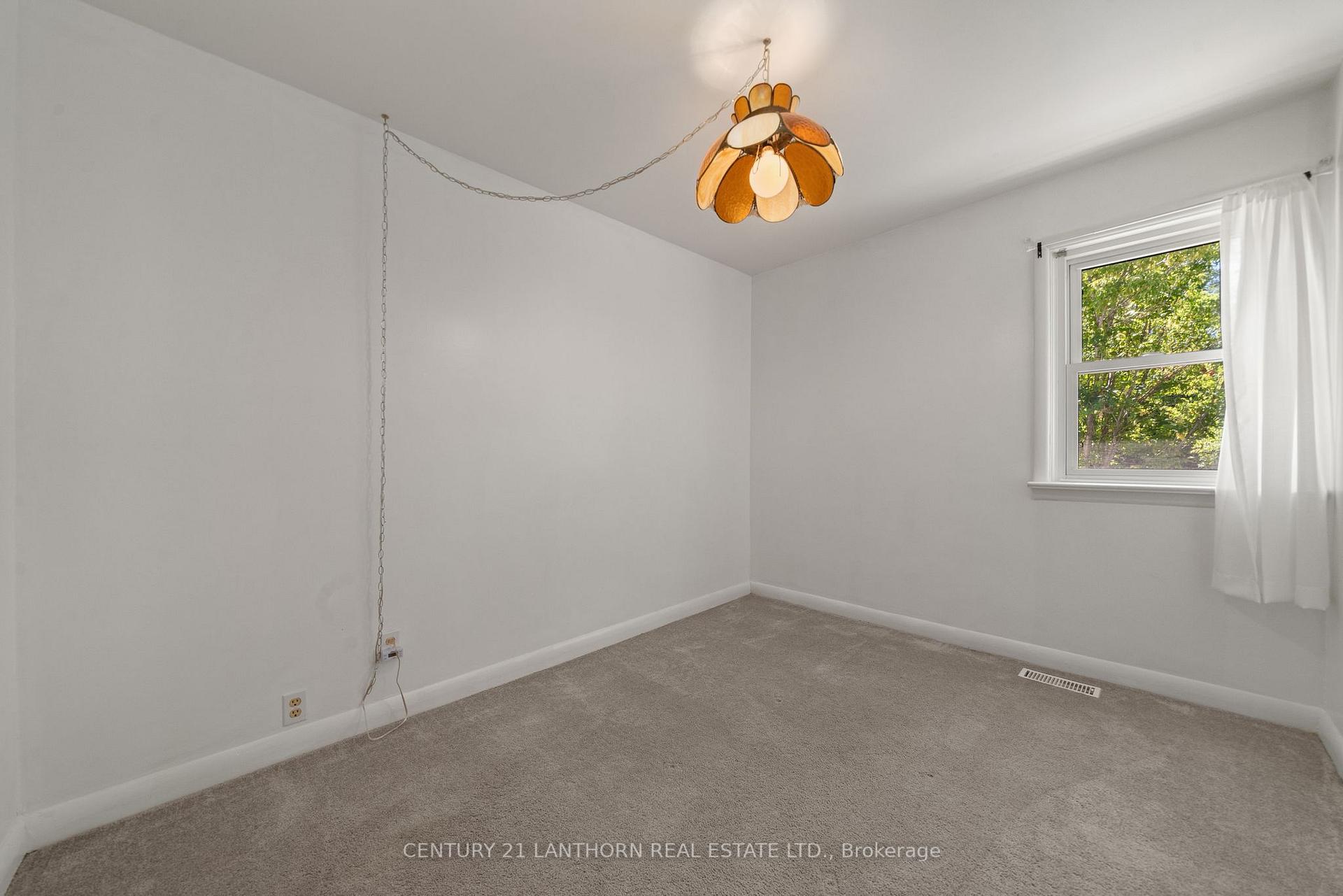 Photo 20 of 138 Stanley Street, Belleville, Belleville Ward — HOMEH