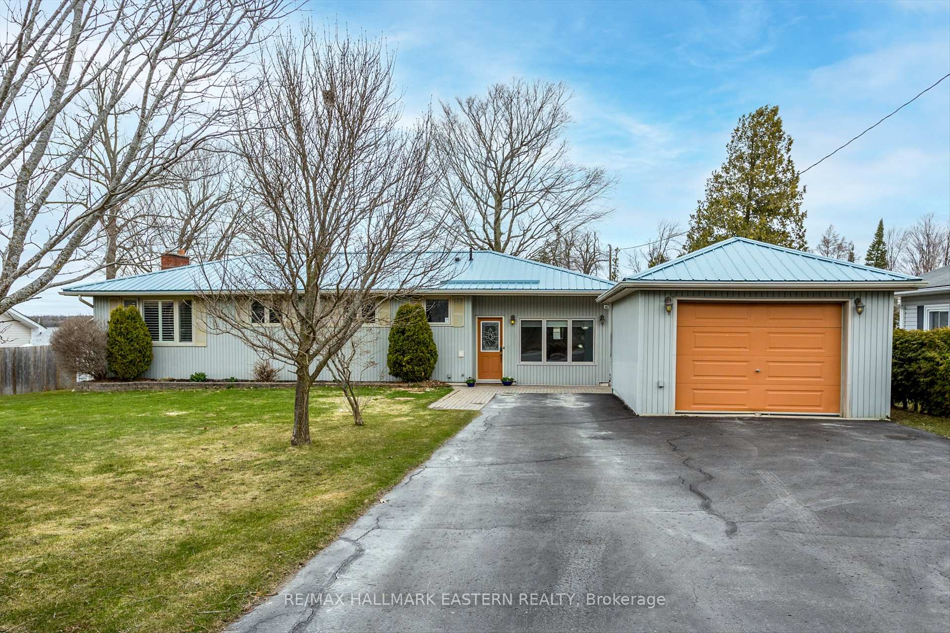 Photo 1 of 77 Westview Drive, Kawartha Lakes, Emily — HOMEH