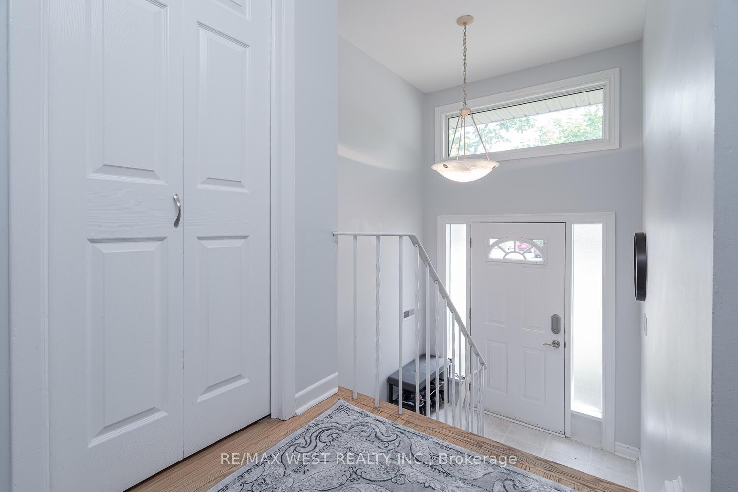 Photo 4 of 142 Cundles Road E, Barrie, Cundles East — HOMEH