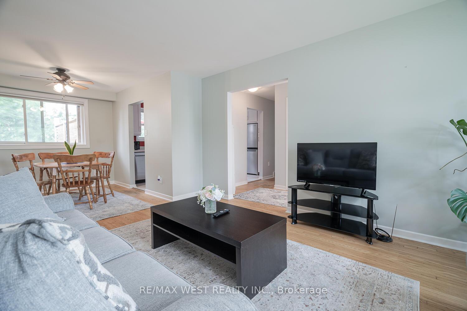 Photo 5 of 142 Cundles Road E, Barrie, Cundles East — HOMEH