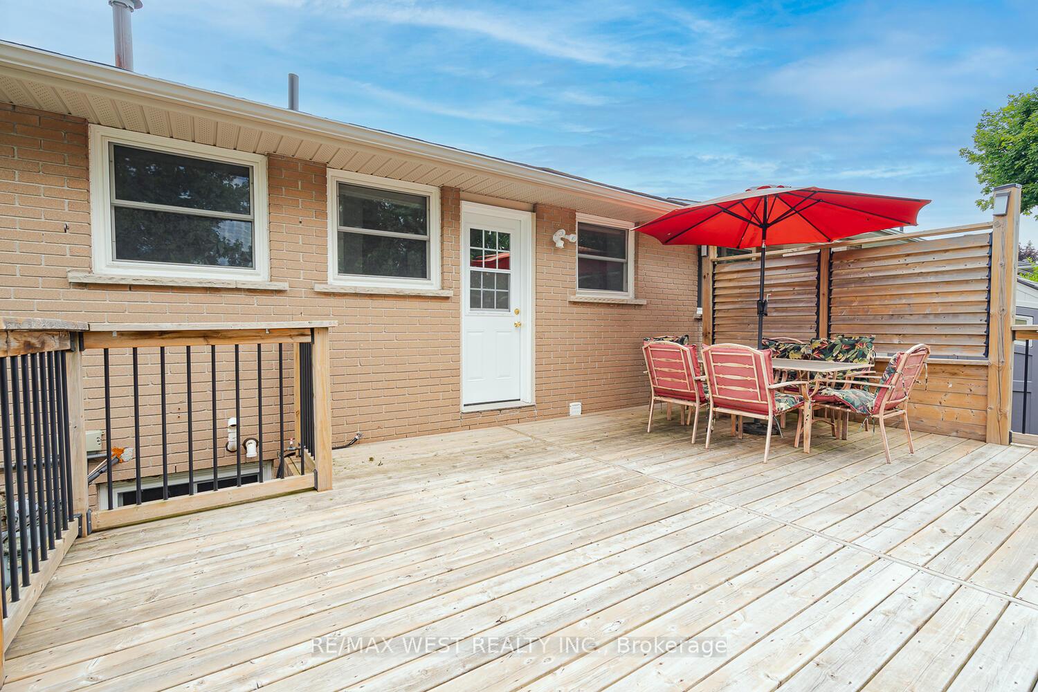 Photo 30 of 142 Cundles Road E, Barrie, Cundles East — HOMEH