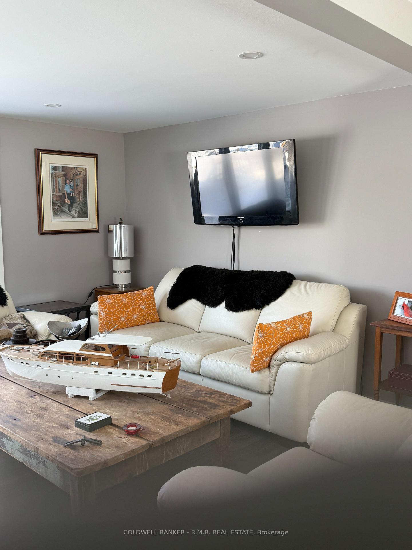Photo 10 of 38 Maple Grove Road, Kawartha Lakes, Fenelon — HOMEH