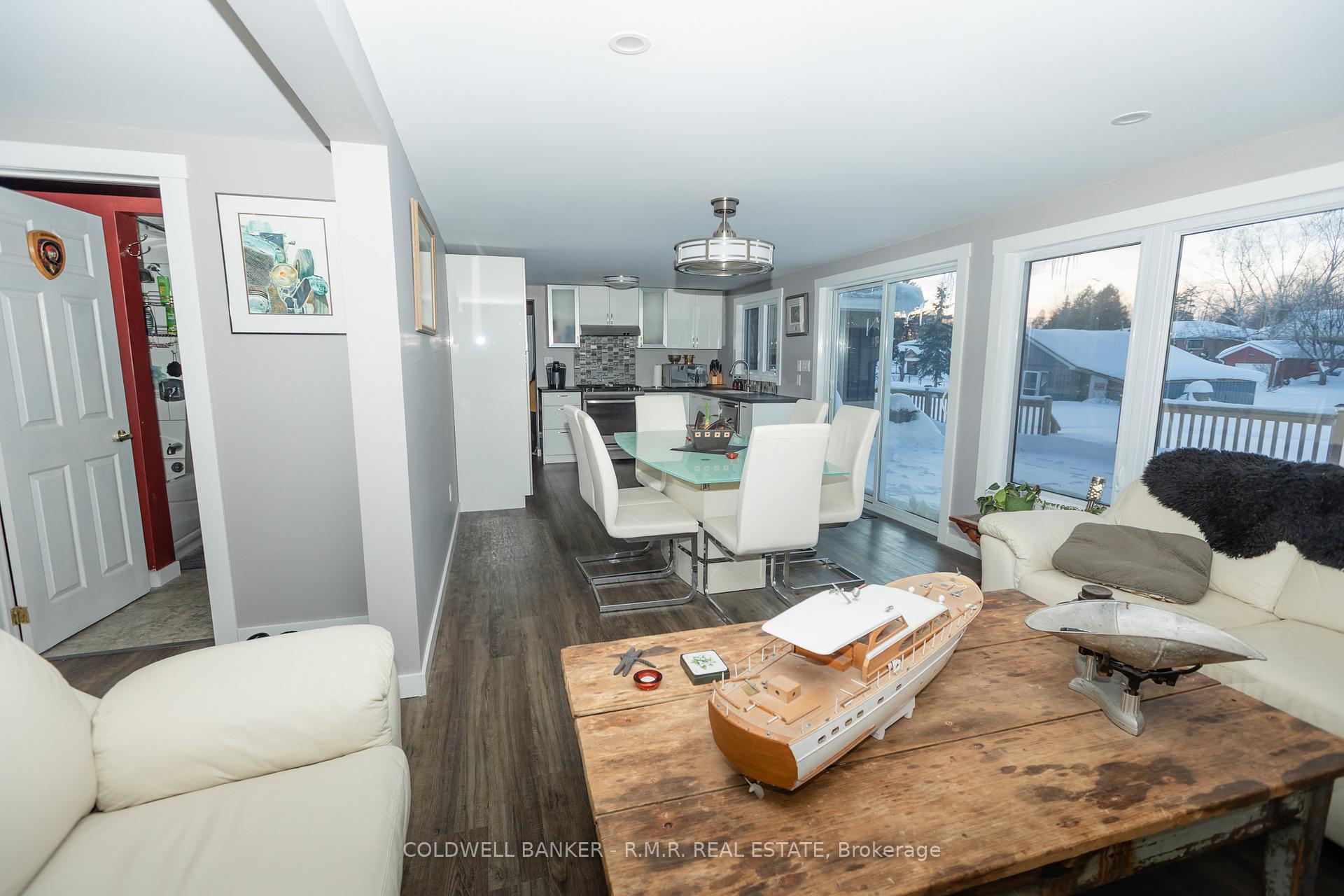 Photo 18 of 38 Maple Grove Road, Kawartha Lakes, Fenelon — HOMEH