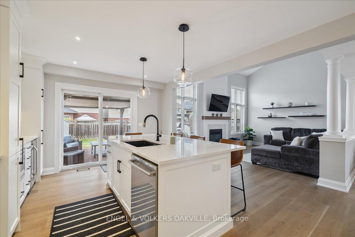 Photo 8 of 112 Fletcher Road, Hamilton, Rural Glanbrook — HOMEH