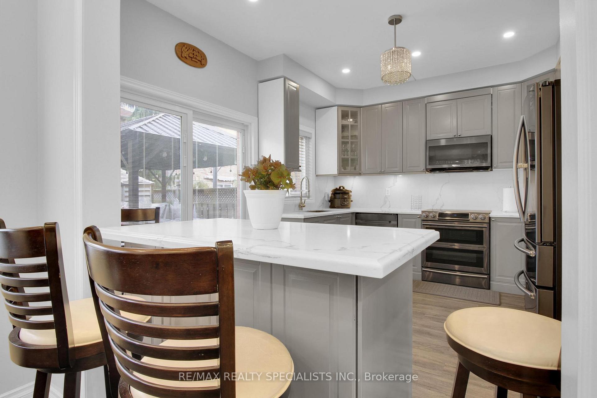 Photo 14 of 1106 Cumming Boulevard, Milton, Clarke — HOMEH
