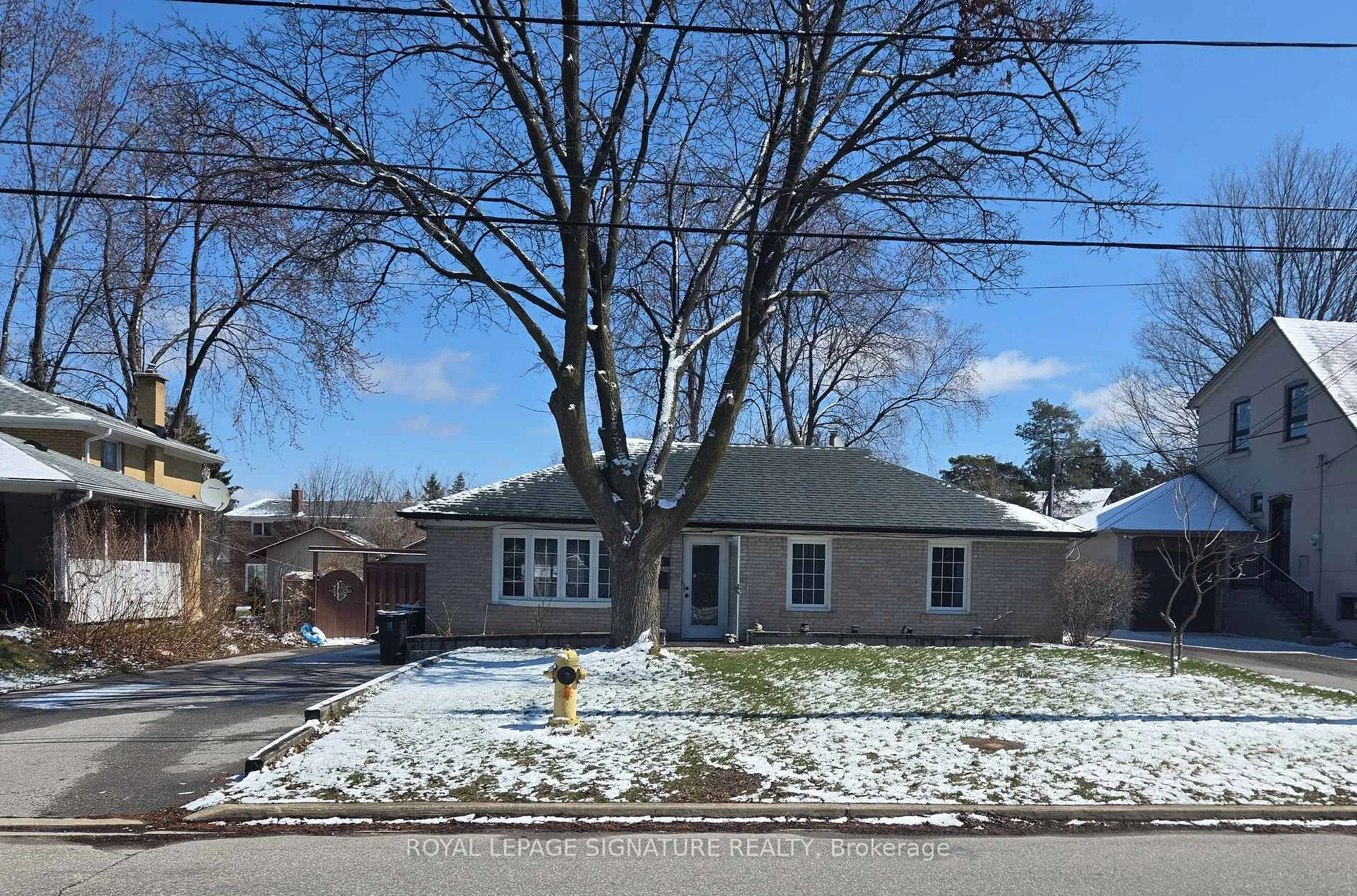 Front of 601 Conacher Drive