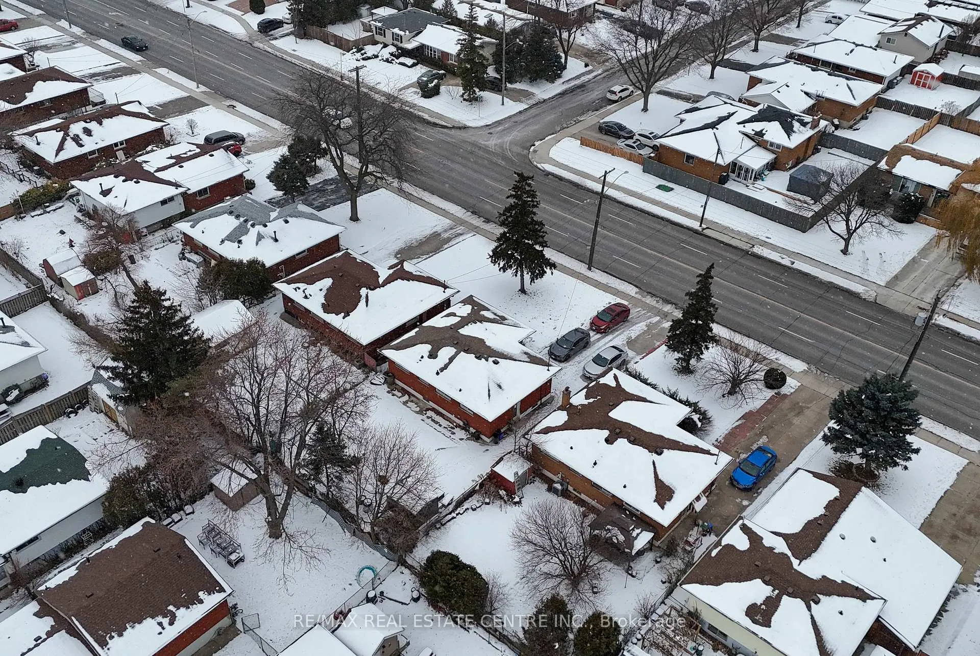 Photo 4 of 953 Upper Sherman Avenue, Hamilton, Lawfield — HOMEH
