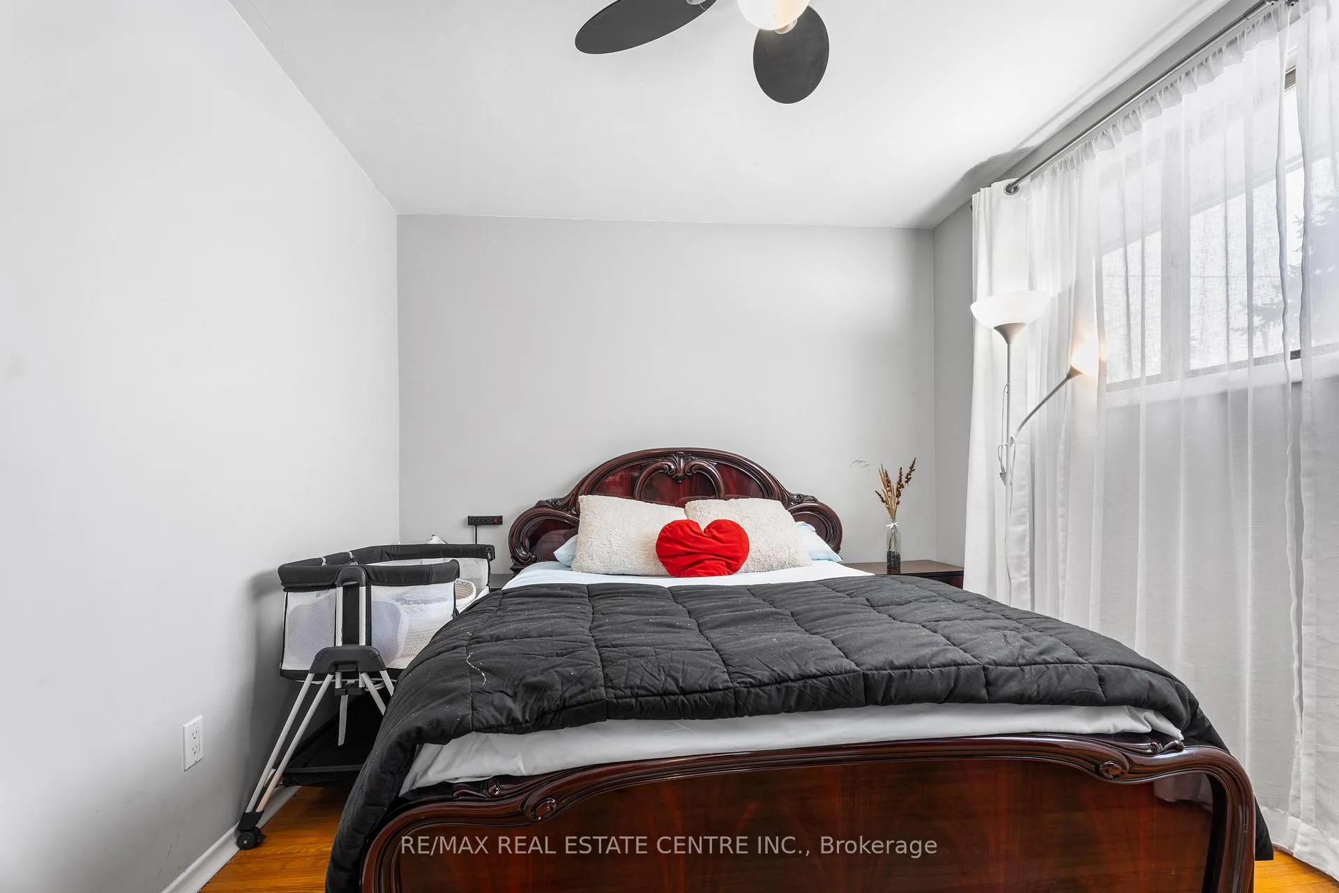 Photo 14 of 953 Upper Sherman Avenue, Hamilton, Lawfield — HOMEH