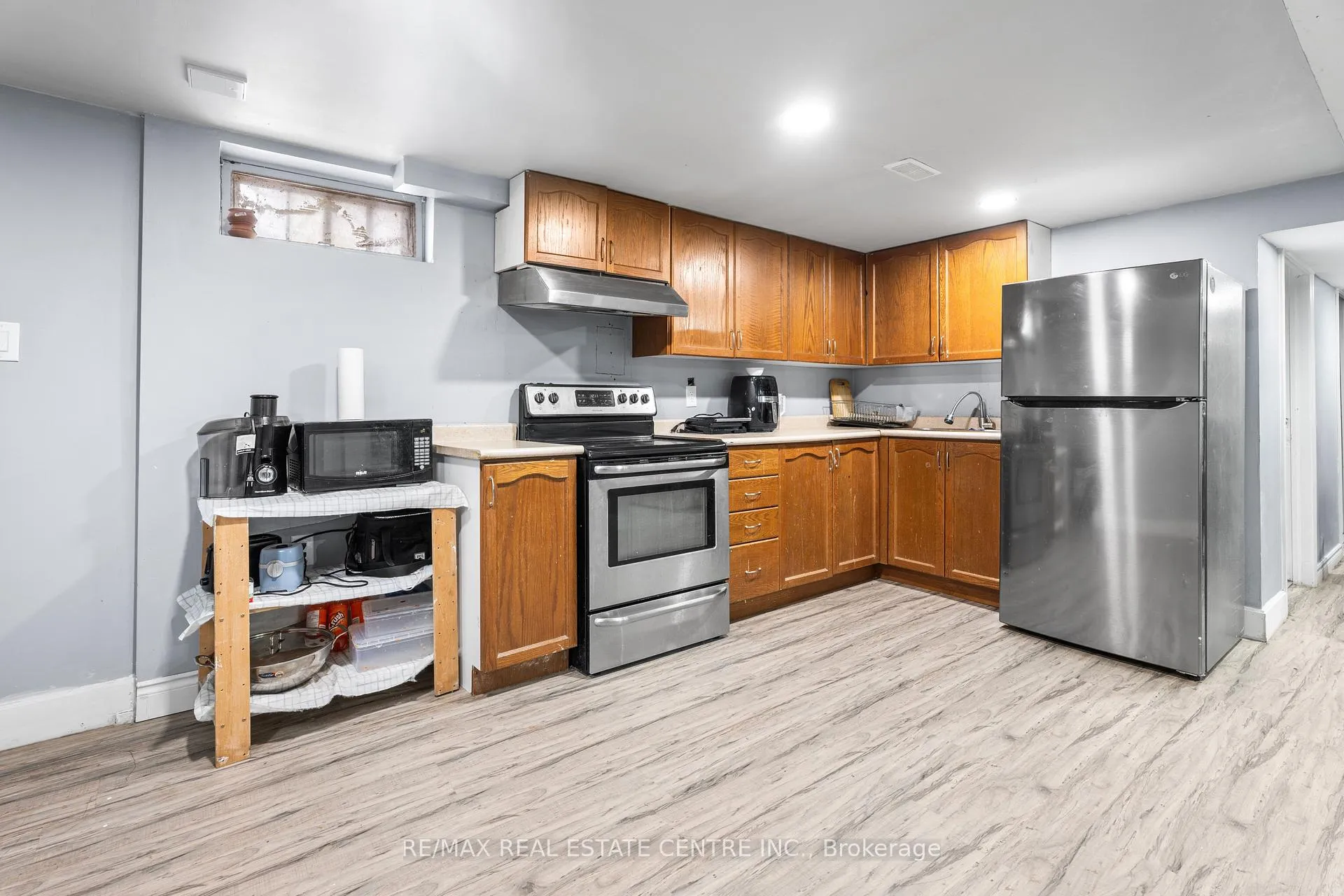 Photo 22 of 953 Upper Sherman Avenue, Hamilton, Lawfield — HOMEH