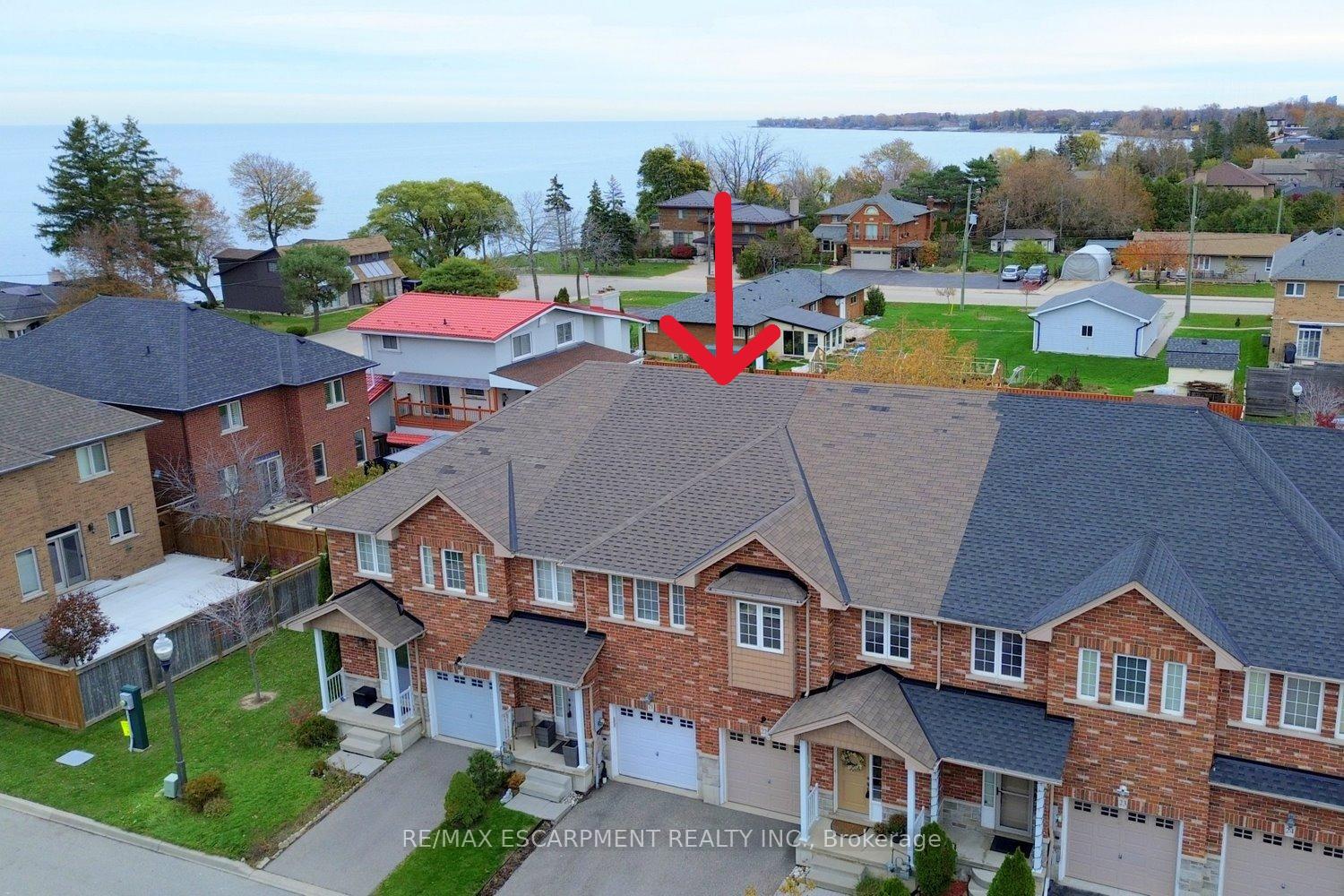 Front of Unit 21, 45 Seabreeze Crescent
